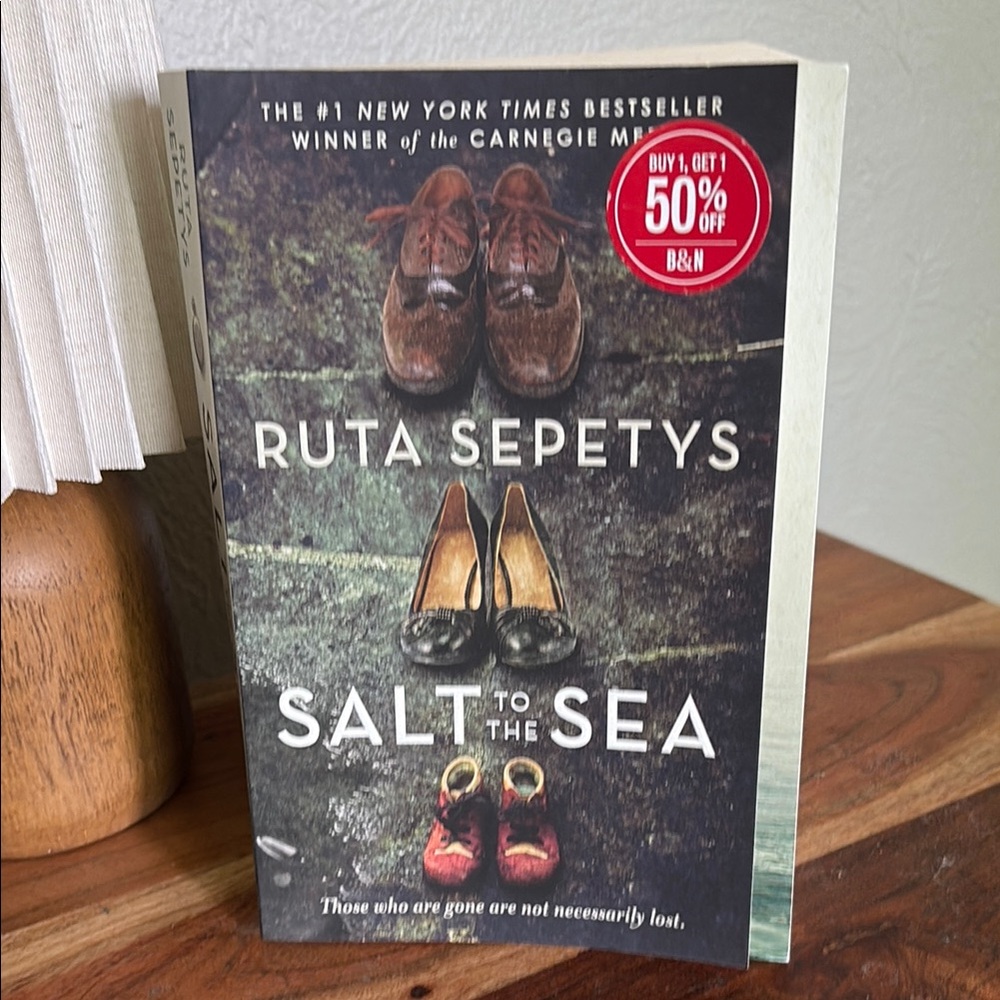 Salt to the Sea by Ruta Sepetys Paperback